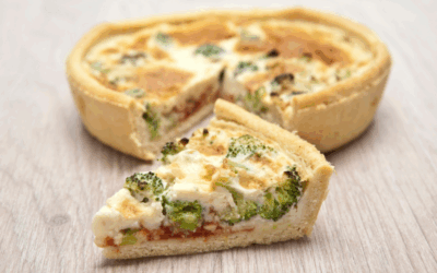 Quiche mediterránea de espárragos y queso feta
