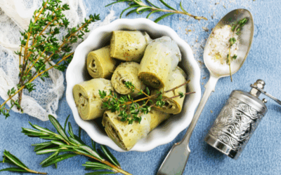 Ensalada tibia de alcachofas Sádaba, habitas y menta fresca